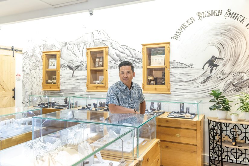 Maxi Hawaiian Jewelry | LeaLea Magazine